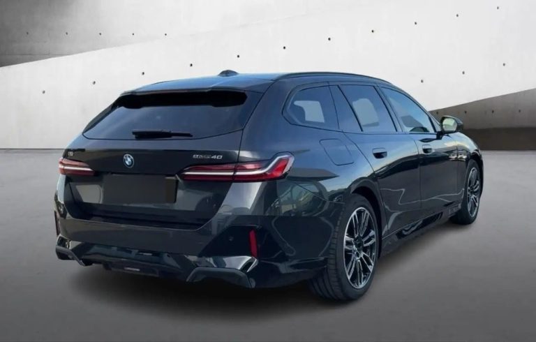 BMW i5 eDrive40 Touring M Sport - photo 4