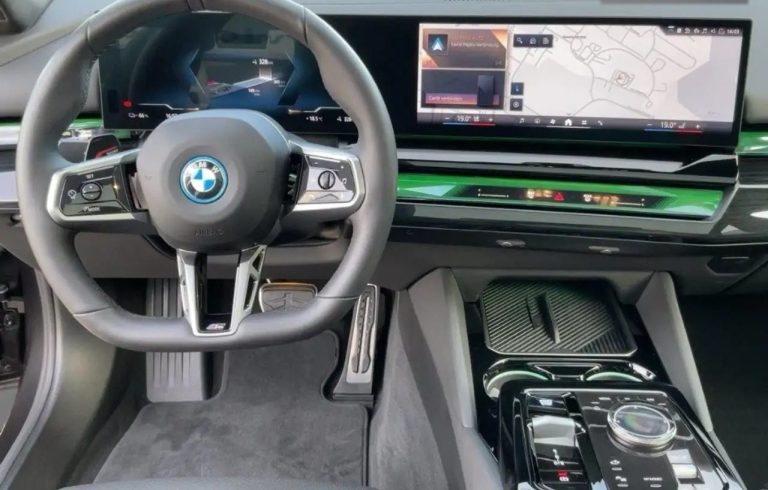 BMW i5 eDrive40 Touring M Sport - photo 9
