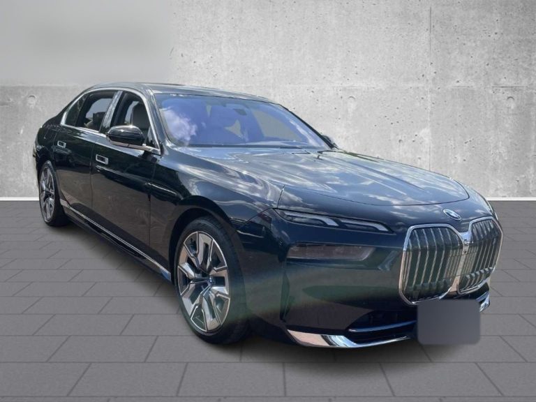 BMW i7 xDrive60 - photo 2