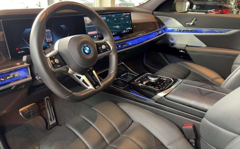 BMW i7 xDrive60 M Sport - photo 10