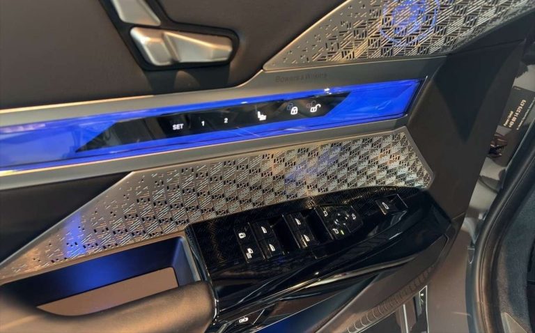 BMW i7 xDrive60 M Sport - photo 13