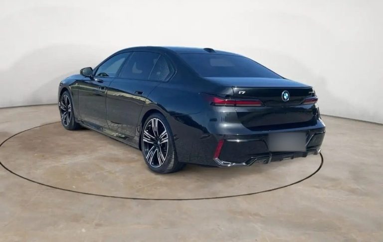 BMW i7 xDrive60 M Sport - photo 3