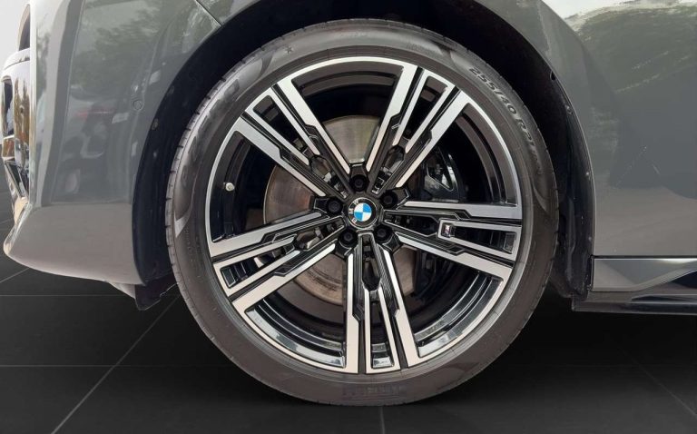 BMW i7 xDrive60 M Sport - photo 8