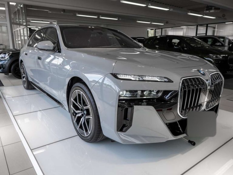BMW i7 xDrive60 M Sport - photo 2