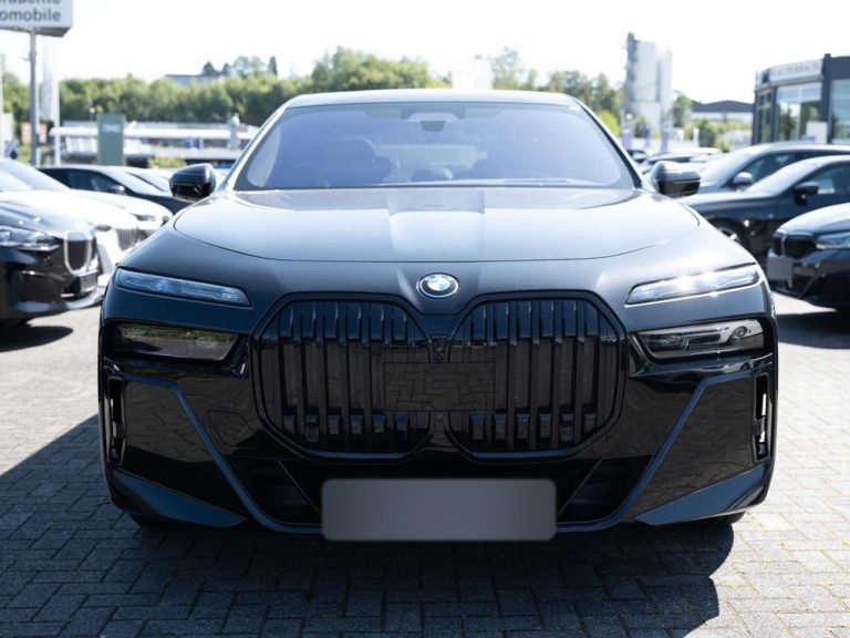BMW i7 xDrive60 M Sport - photo 4