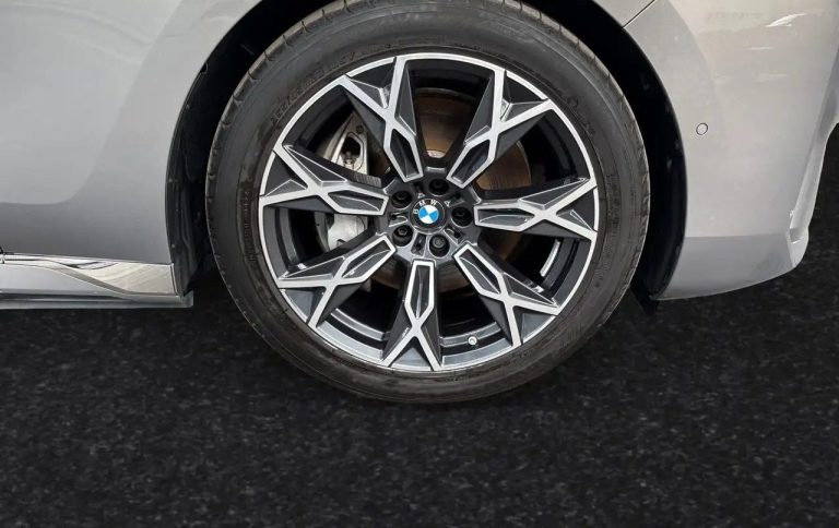 BMW i7 eDrive50 - photo 4