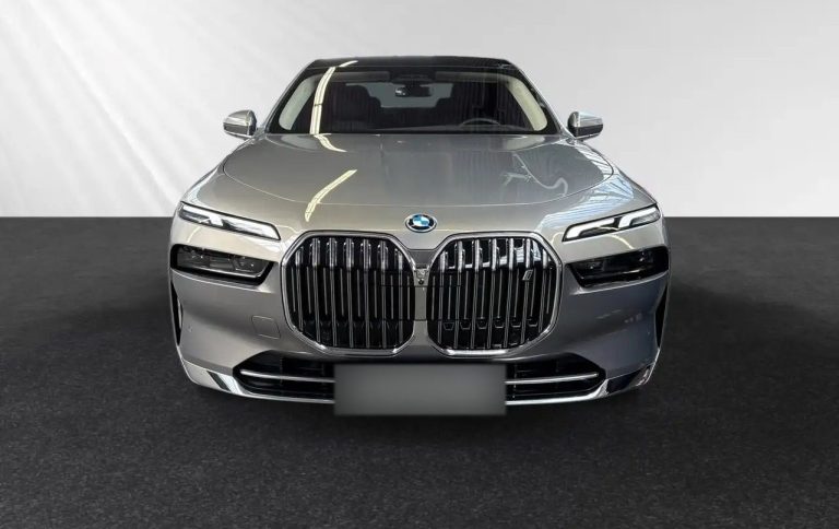 BMW i7 eDrive50 - photo 5