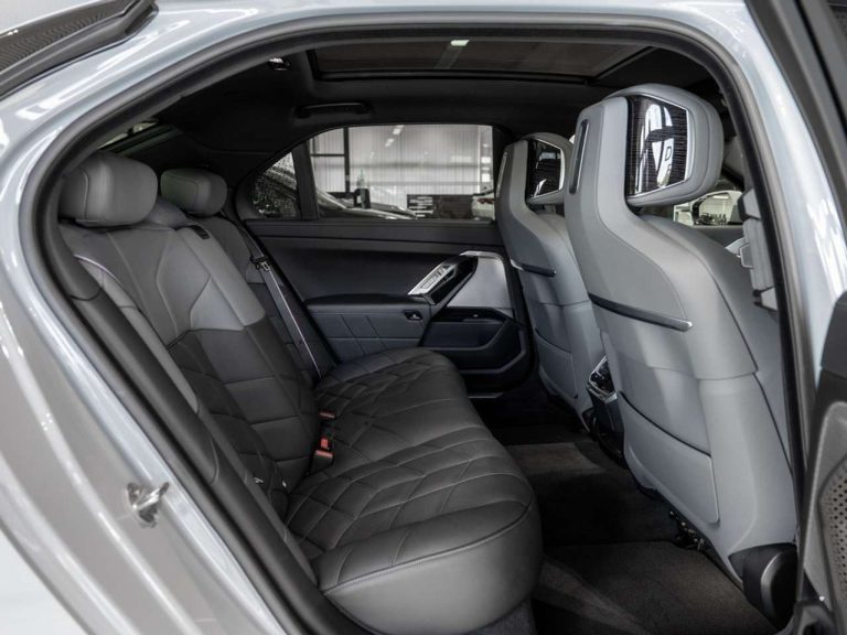 BMW i7 xDrive60 M Sport - photo 8
