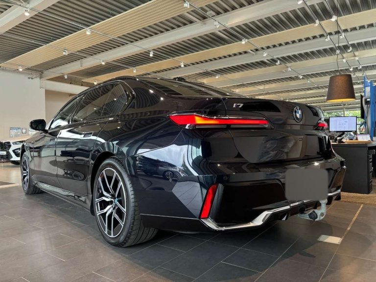 BMW i7 xDrive60 M Sport - photo 3