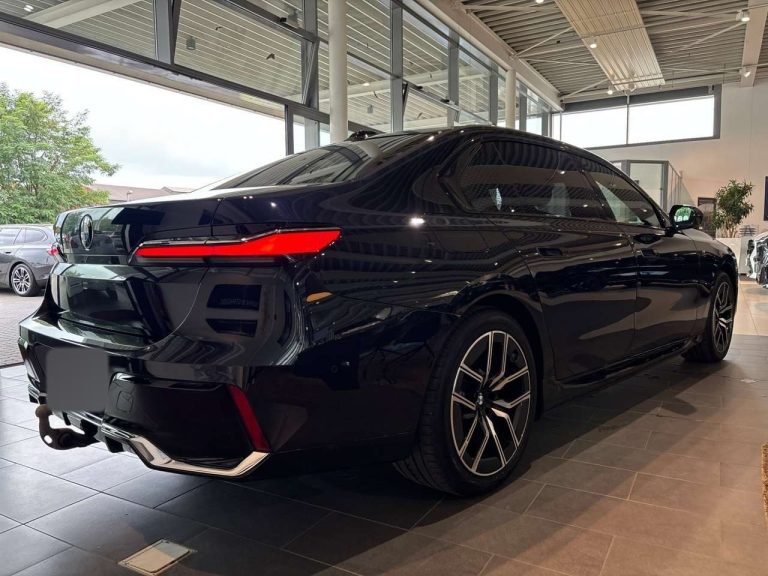 BMW i7 xDrive60 M Sport - photo 5