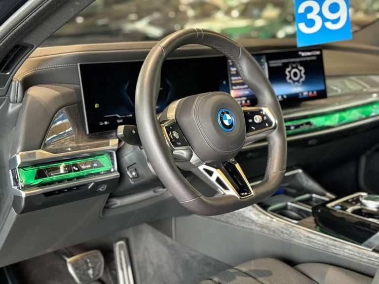 BMW i7 xDrive60 M Sport - photo 9