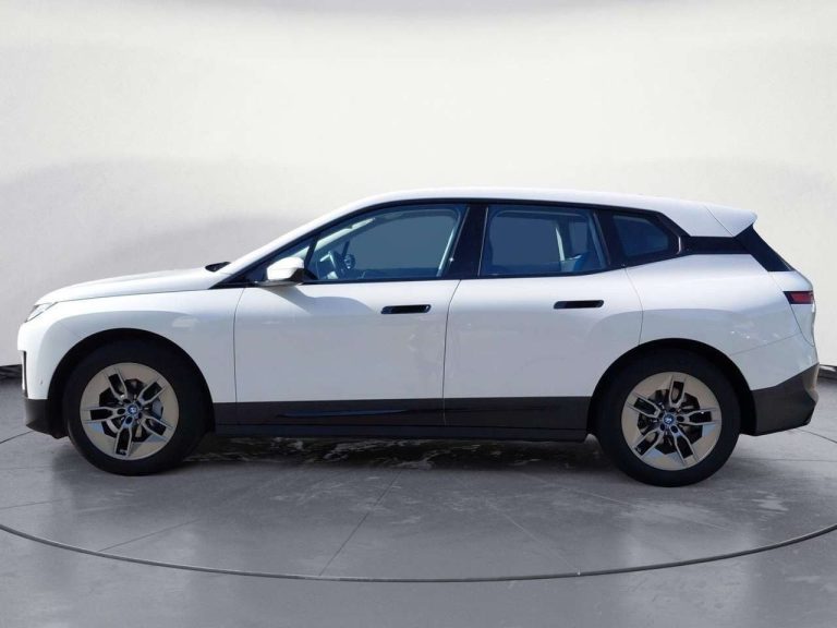 BMW iX xDrive40 - photo 3