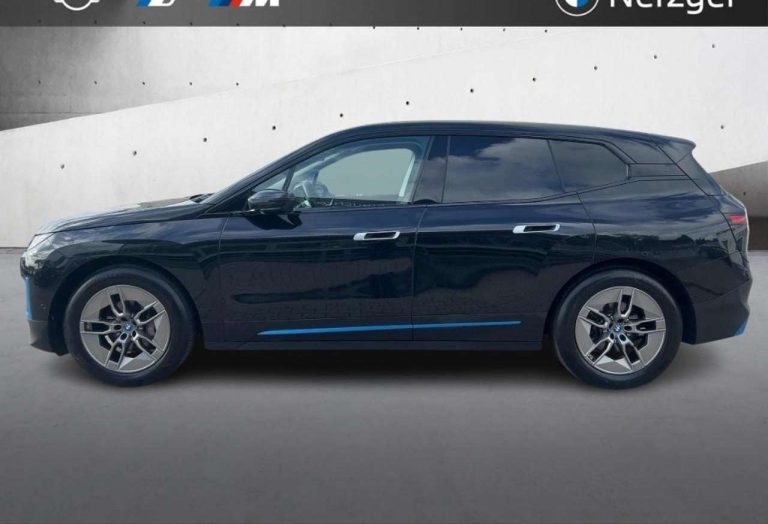 BMW iX xDrive40 - photo 3
