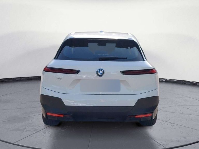 BMW iX xDrive40 - photo 4