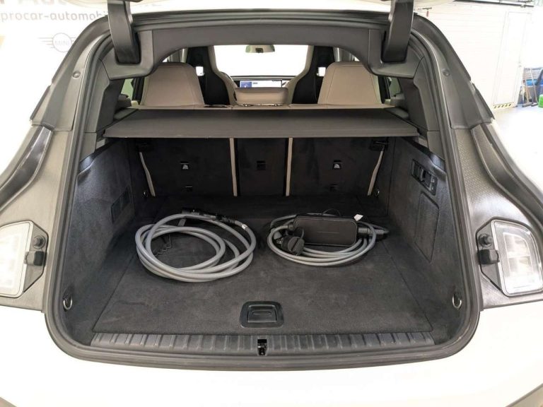 BMW iX xDrive40 - photo 12