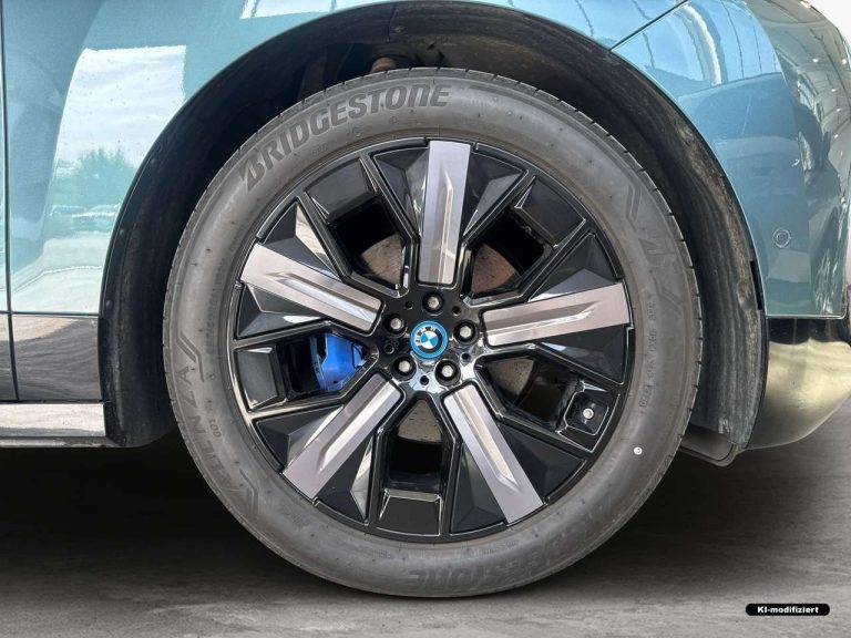 BMW iX xDrive40 Sport - photo 17