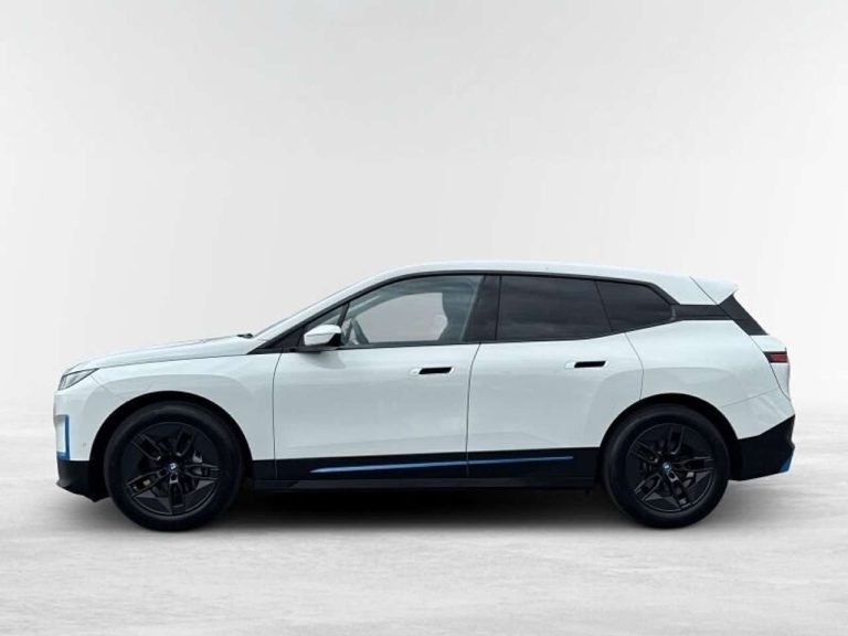BMW iX xDrive40 - photo 3