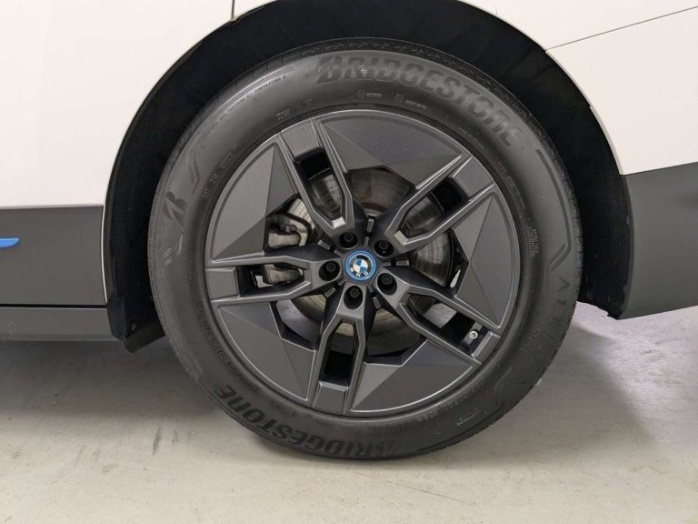 BMW iX xDrive40 - photo 6