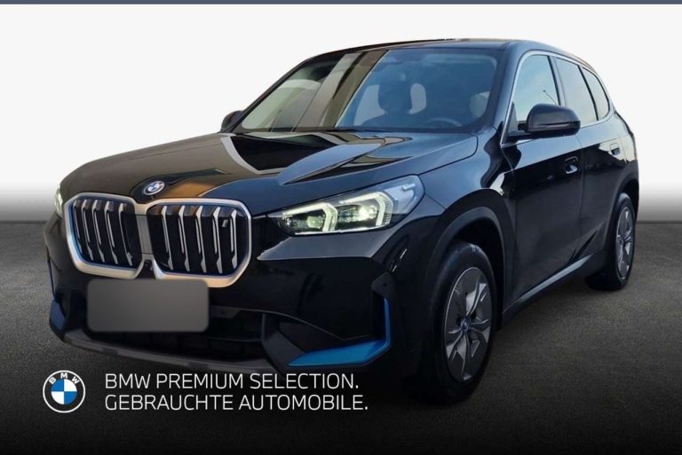 BMW iX1 xDrive30