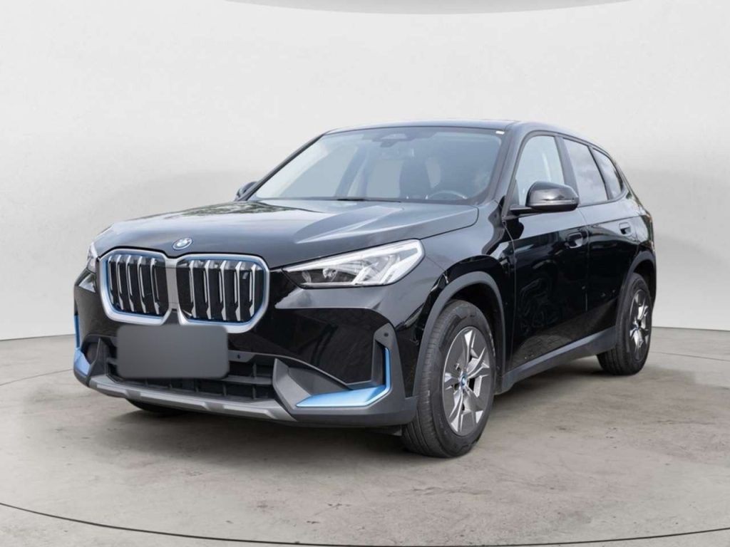 BMW iX1 xDrive30