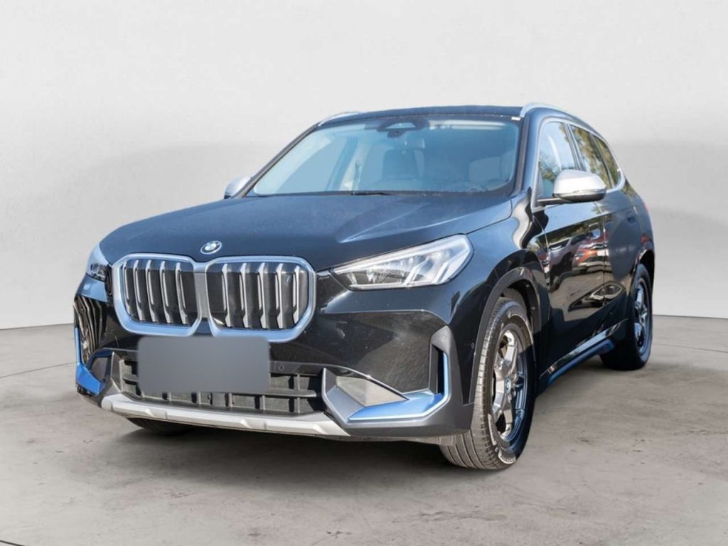 BMW iX1 xDrive30 xLine