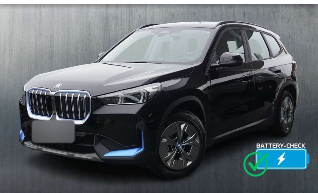 BMW iX1 xDrive30