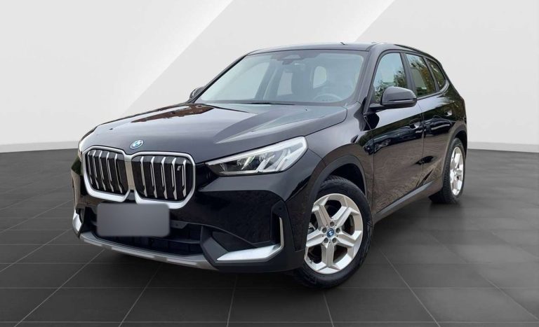 BMW iX1 xDrive30