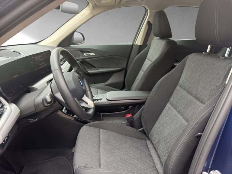 BMW iX1 xDrive30 - photo 10