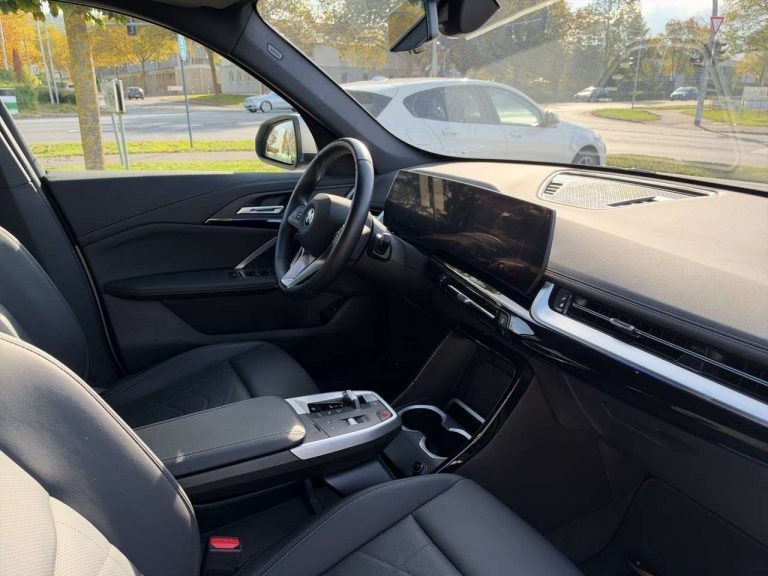 BMW iX1 xDrive30 xLine - photo 10