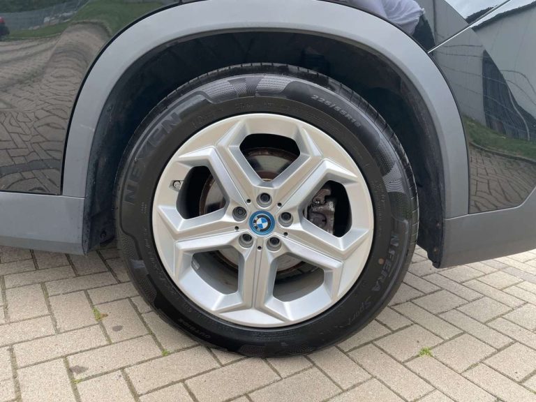 BMW iX1 xDrive30 - photo 10
