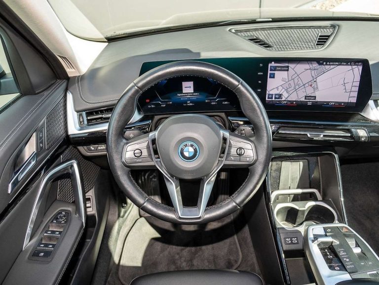 BMW iX1 xDrive30 xLine - photo 11