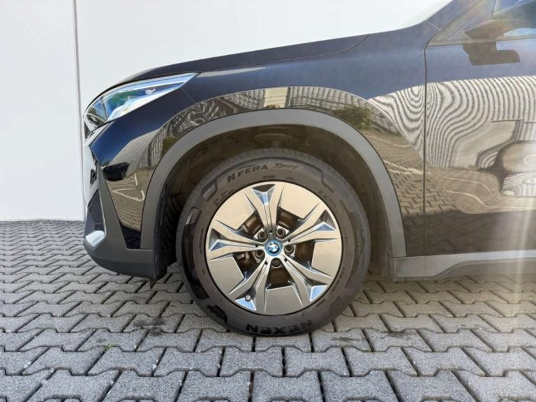 BMW iX1 xDrive30 - photo 11