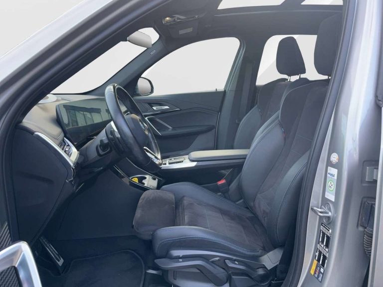 BMW iX1 xDrive30 M Sport - photo 11