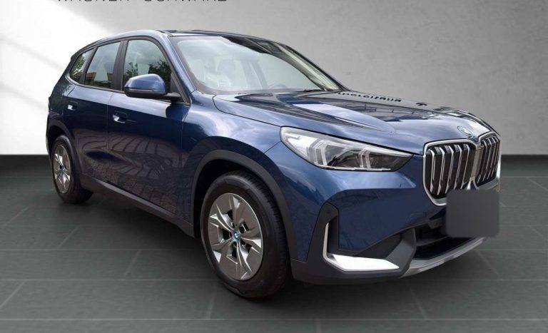 BMW iX1 xDrive30 - photo 2