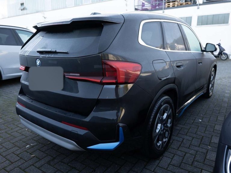 BMW iX1 xDrive30 xLine - photo 2