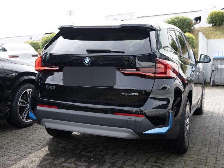 BMW iX1 xDrive30 - photo 4
