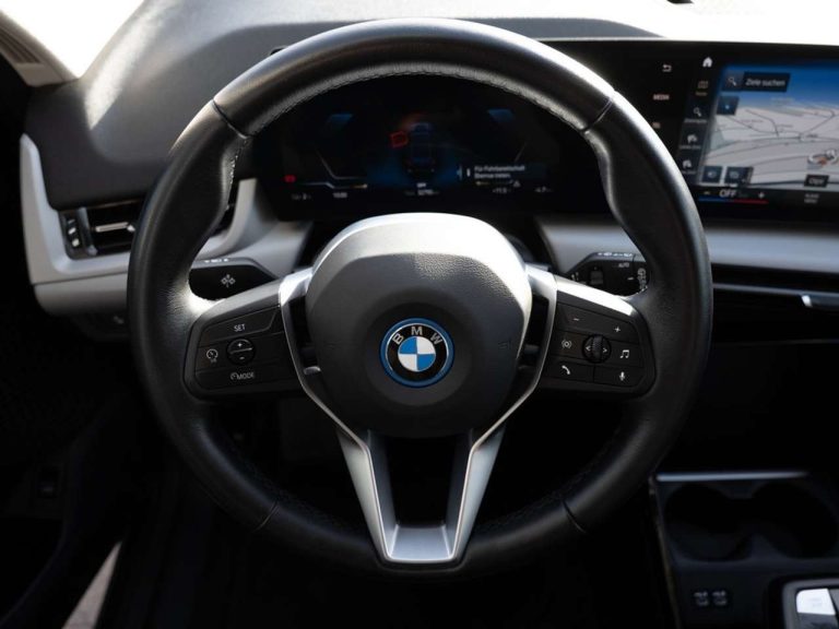 BMW iX1 xDrive30 - photo 5