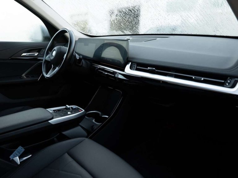 BMW iX1 xDrive30 xLine - photo 6
