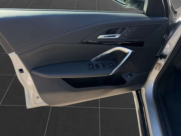 BMW iX1 xDrive30 xLine - photo 6