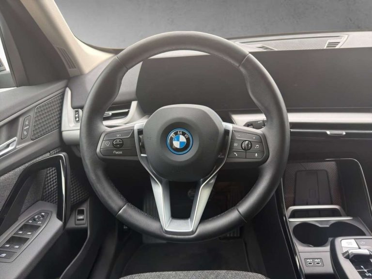 BMW iX1 xDrive30 - photo 9