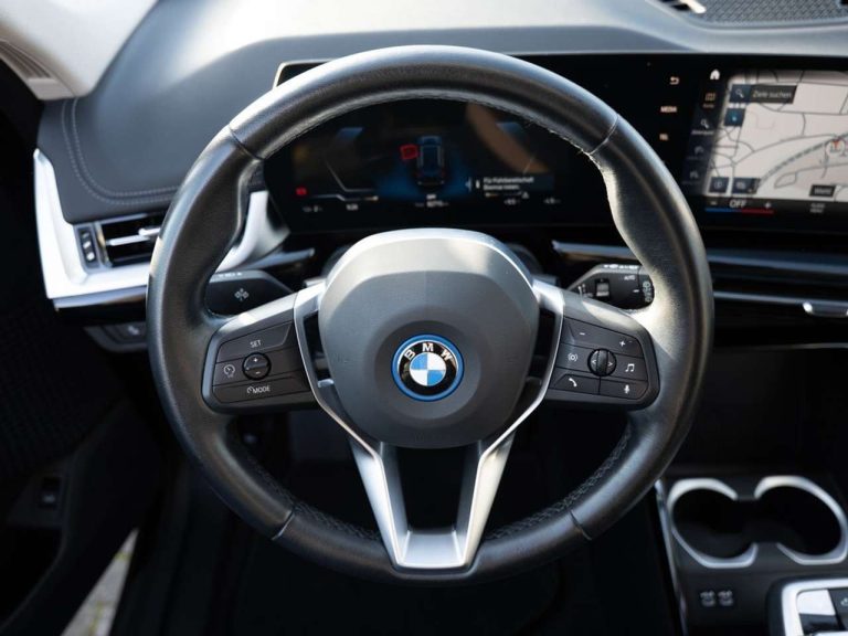 BMW iX1 xDrive30 xLine - photo 9
