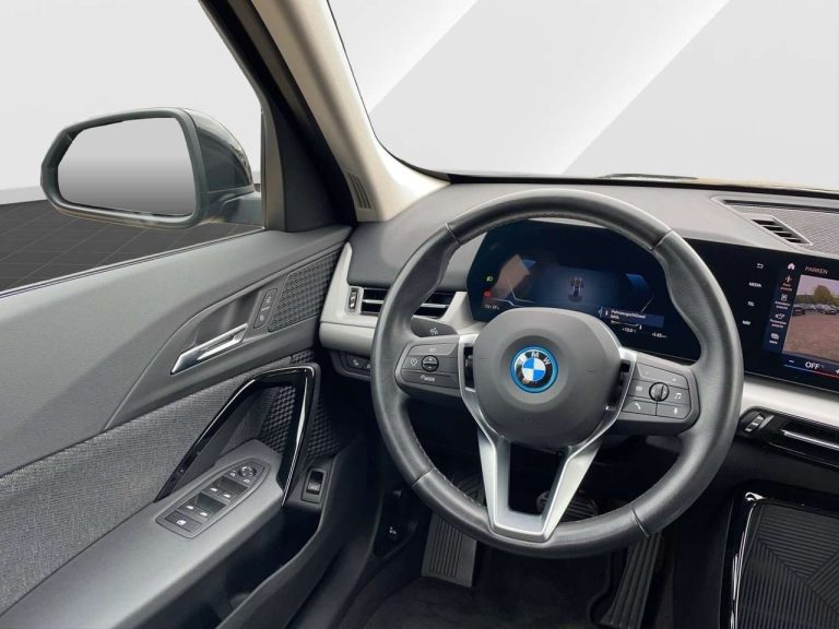 BMW iX1 xDrive30 - photo 9