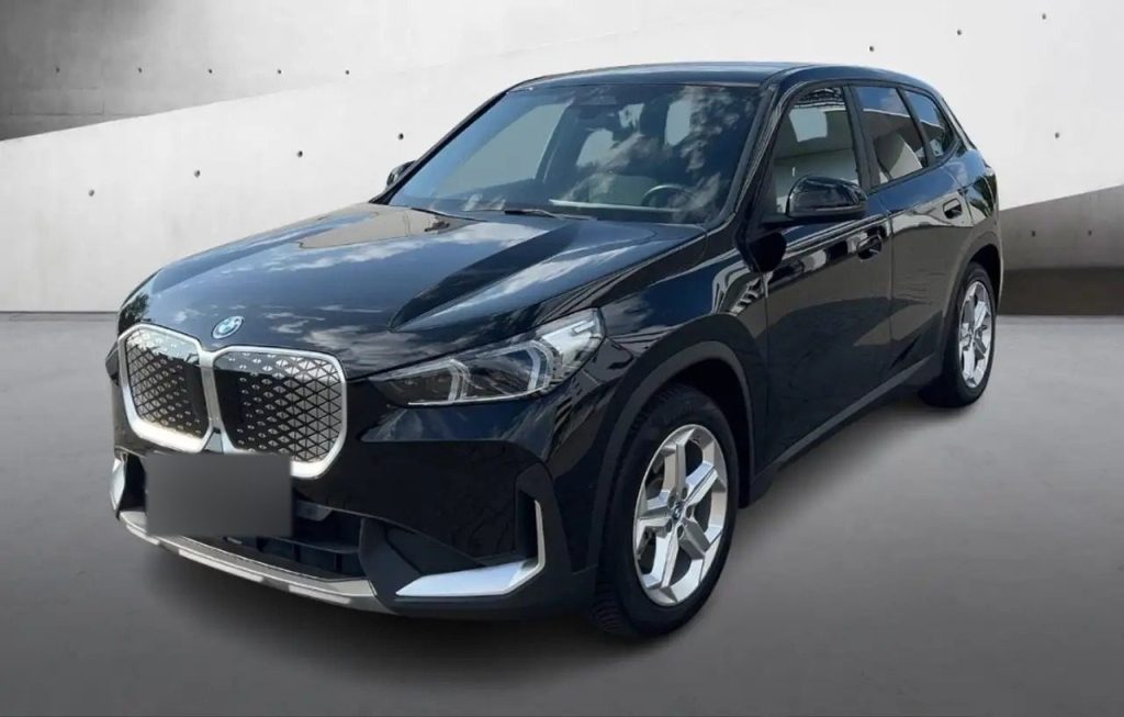 BMW iX1 xDrive30