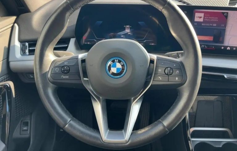 BMW iX1 xDrive30 - photo 10