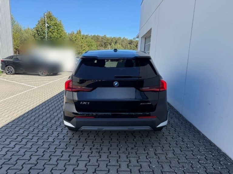 BMW iX1 xDrive30 - photo 4