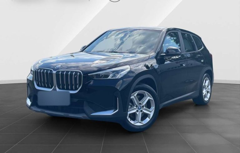BMW iX1 xDrive30