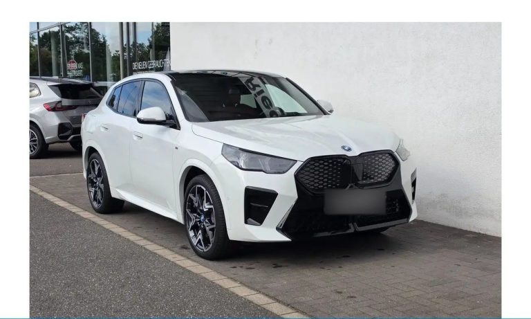 BMW iX2 xDrive30 M Sport