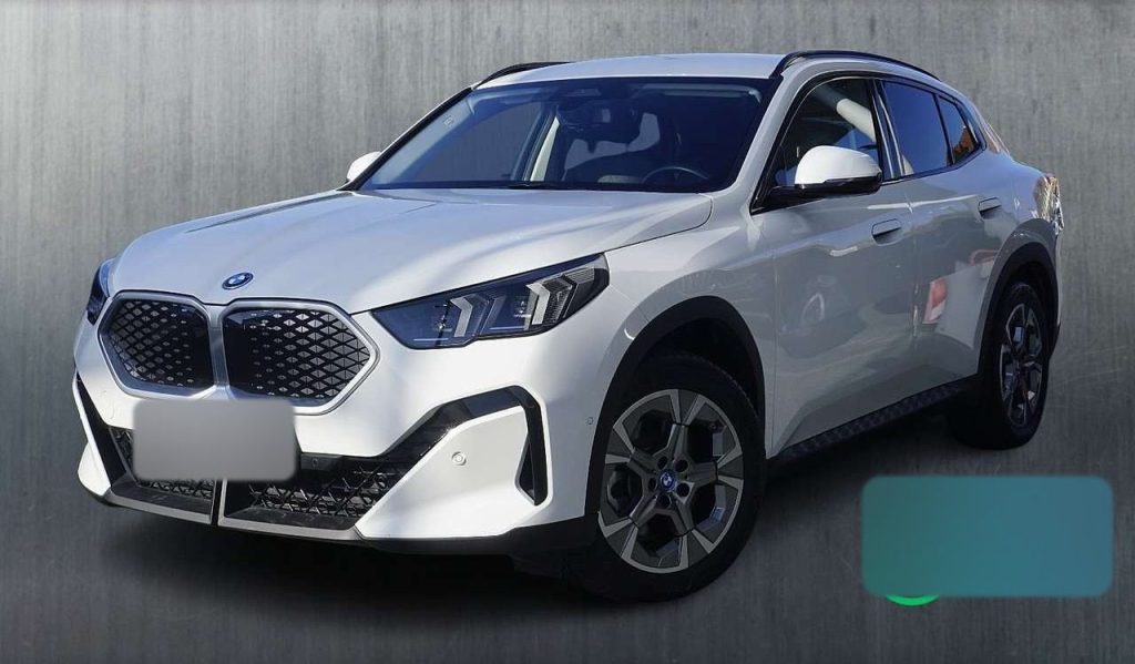 BMW iX2 xDrive30