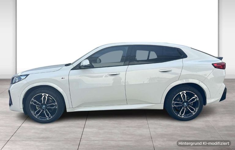BMW iX2 eDrive20 M Sport - photo 3