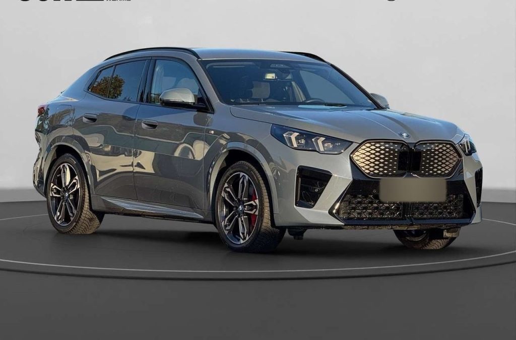 BMW iX2 xDrive30 M Sport